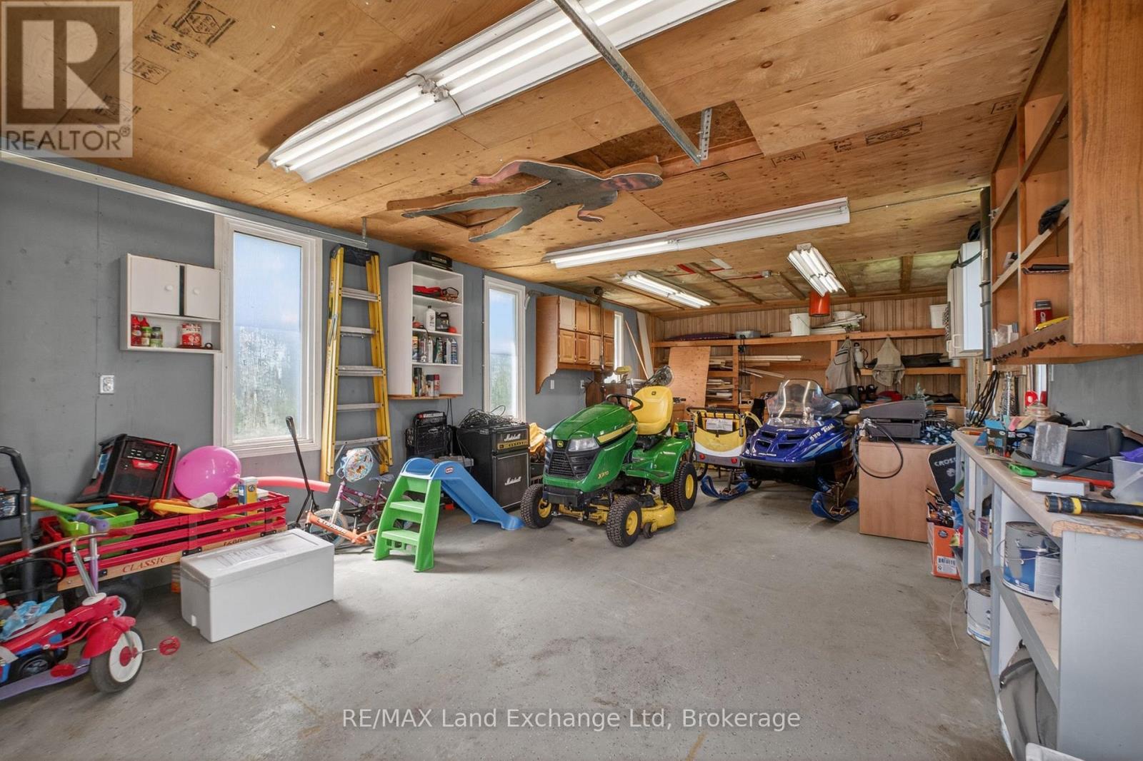 15 Whitechurch Street, Huron-Kinloss, Ontario  N0G 2W0 - Photo 44 - X13057970