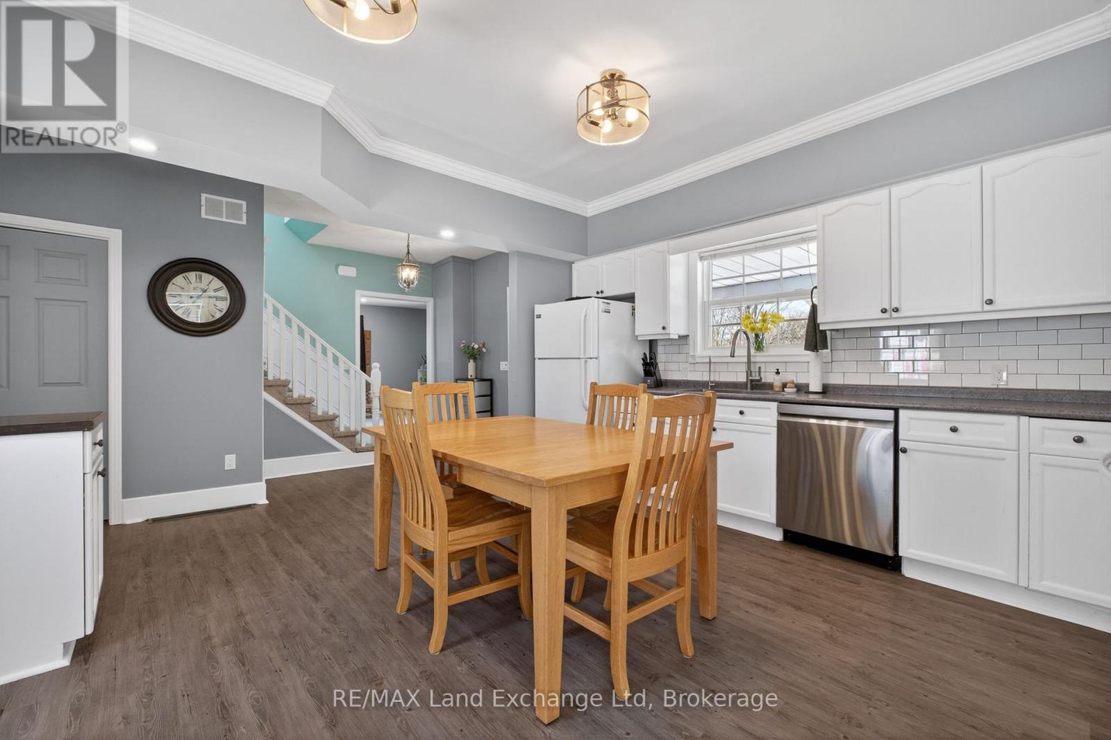 15 Whitechurch Street, Huron-Kinloss, Ontario  N0G 2W0 - Photo 8 - X13057970