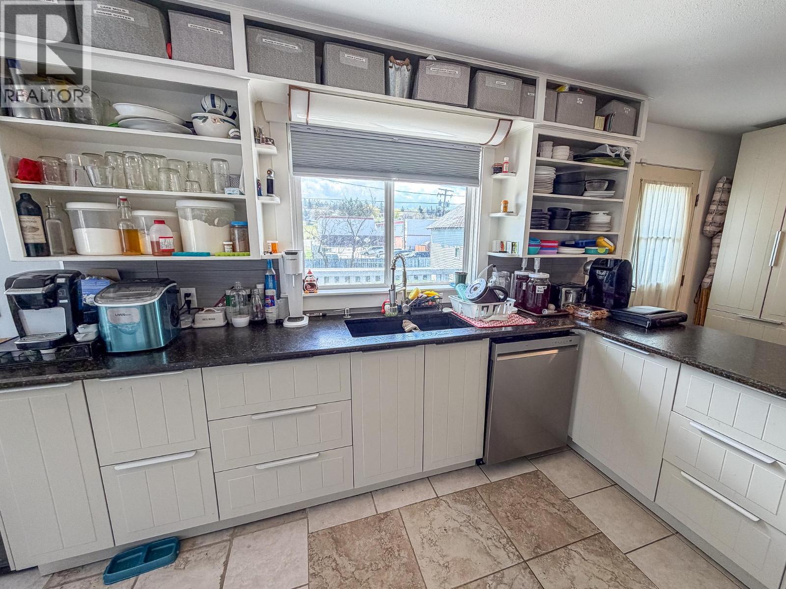 511 11th Street S, Cranbrook, British Columbia  V1C 1V3 - Photo 10 - 10385249