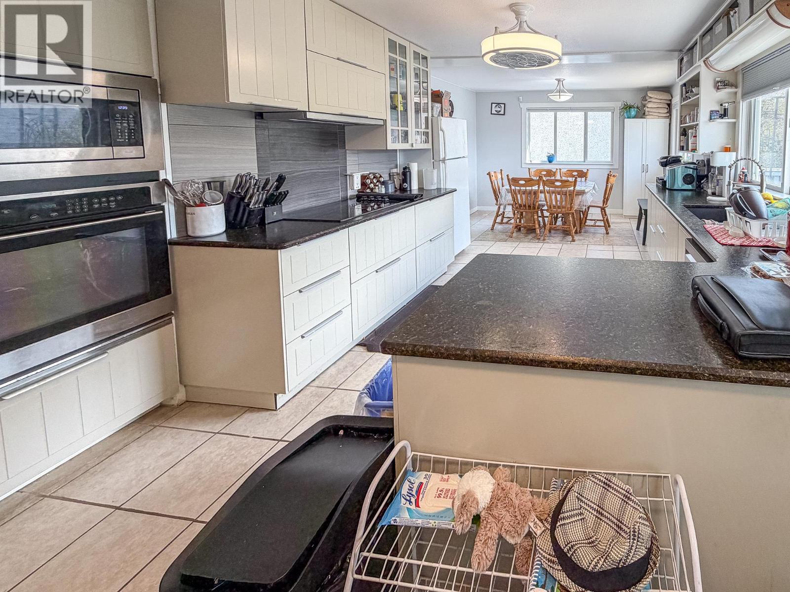 511 11th Street S, Cranbrook, British Columbia  V1C 1V3 - Photo 6 - 10385249