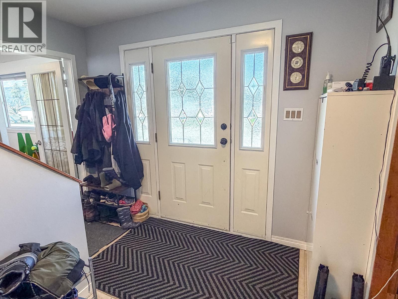 511 11th Street S, Cranbrook, British Columbia  V1C 1V3 - Photo 4 - 10385249