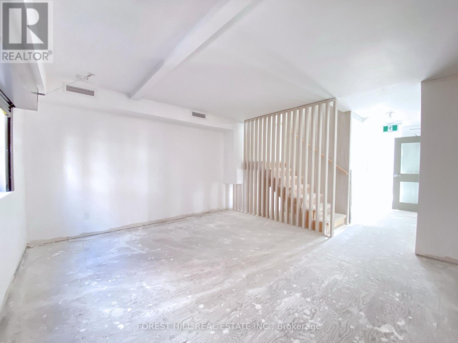 4 - 3429 Yonge Street, Toronto, Ontario  M4N 2N1 - Photo 11 - C13057776