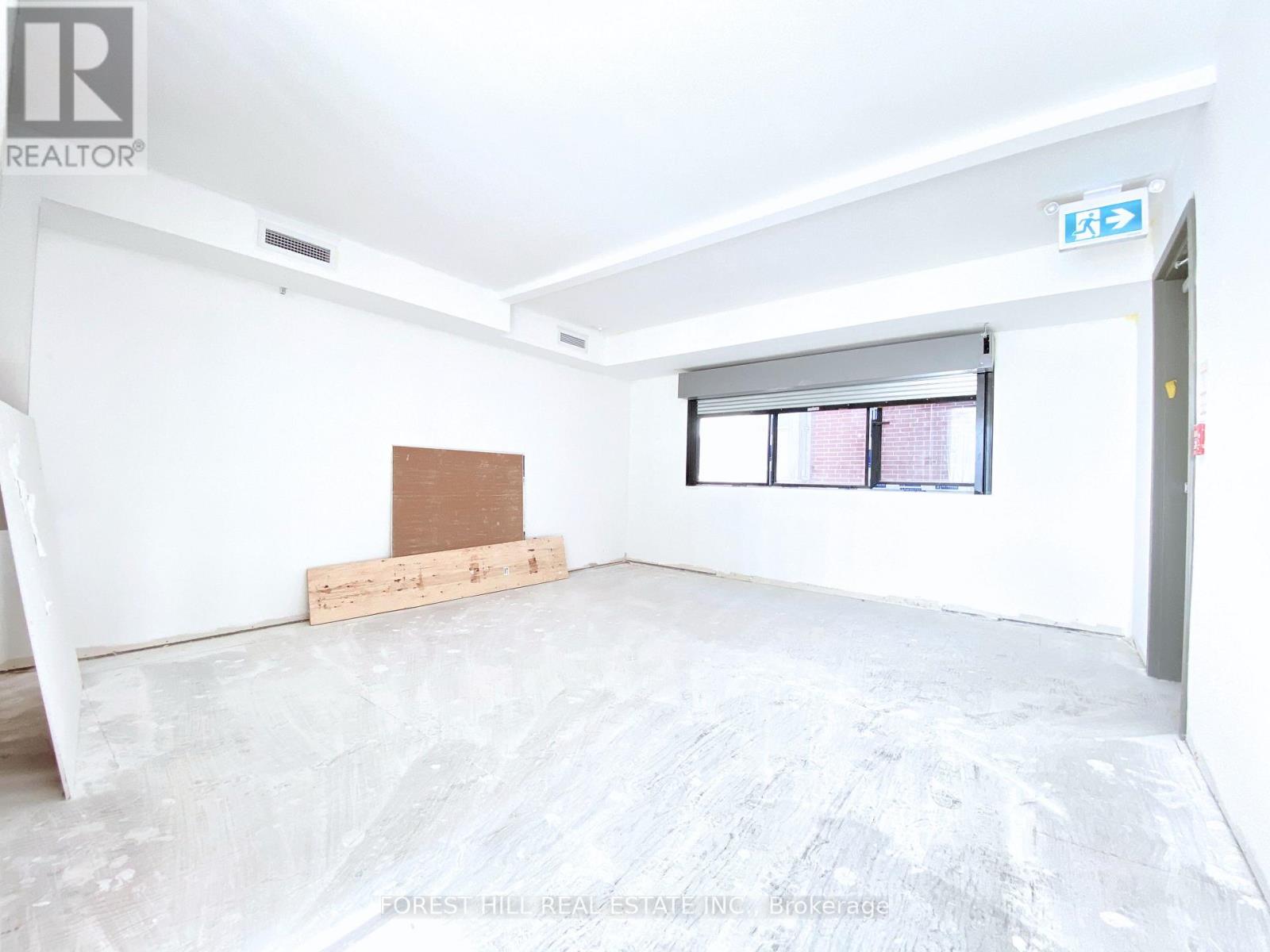 4 - 3429 Yonge Street, Toronto, Ontario  M4N 2N1 - Photo 12 - C13057776
