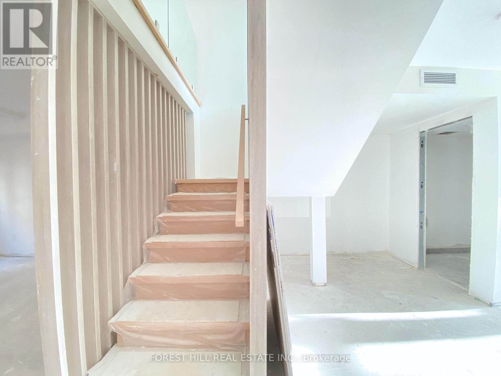 4 - 3429 Yonge Street, Toronto, Ontario  M4N 2N1 - Photo 13 - C13057776