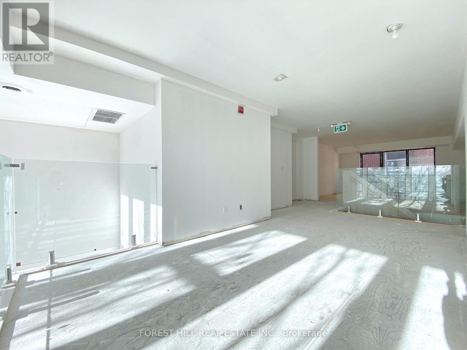 4 - 3429 Yonge Street, Toronto, Ontario  M4N 2N1 - Photo 16 - C13057776