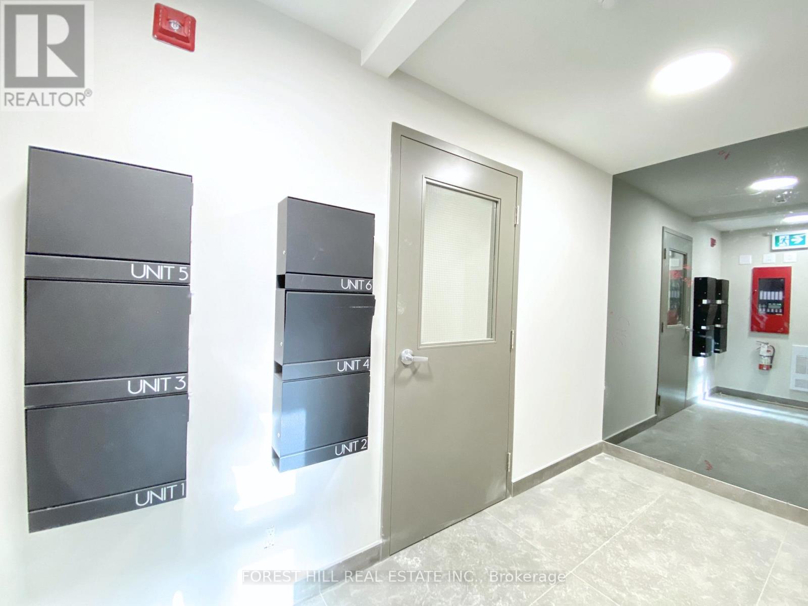 4 - 3429 Yonge Street, Toronto, Ontario  M4N 2N1 - Photo 6 - C13057776