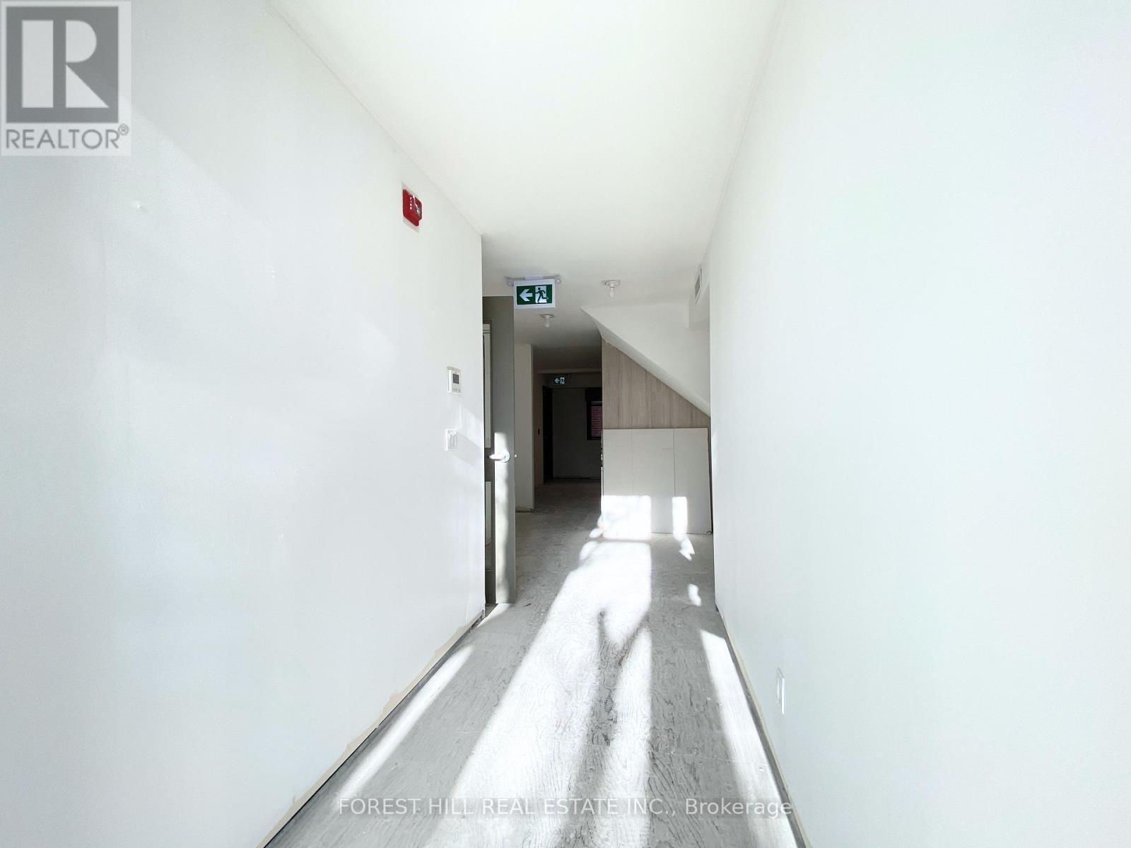 4 - 3429 Yonge Street, Toronto, Ontario  M4N 2N1 - Photo 9 - C13057776