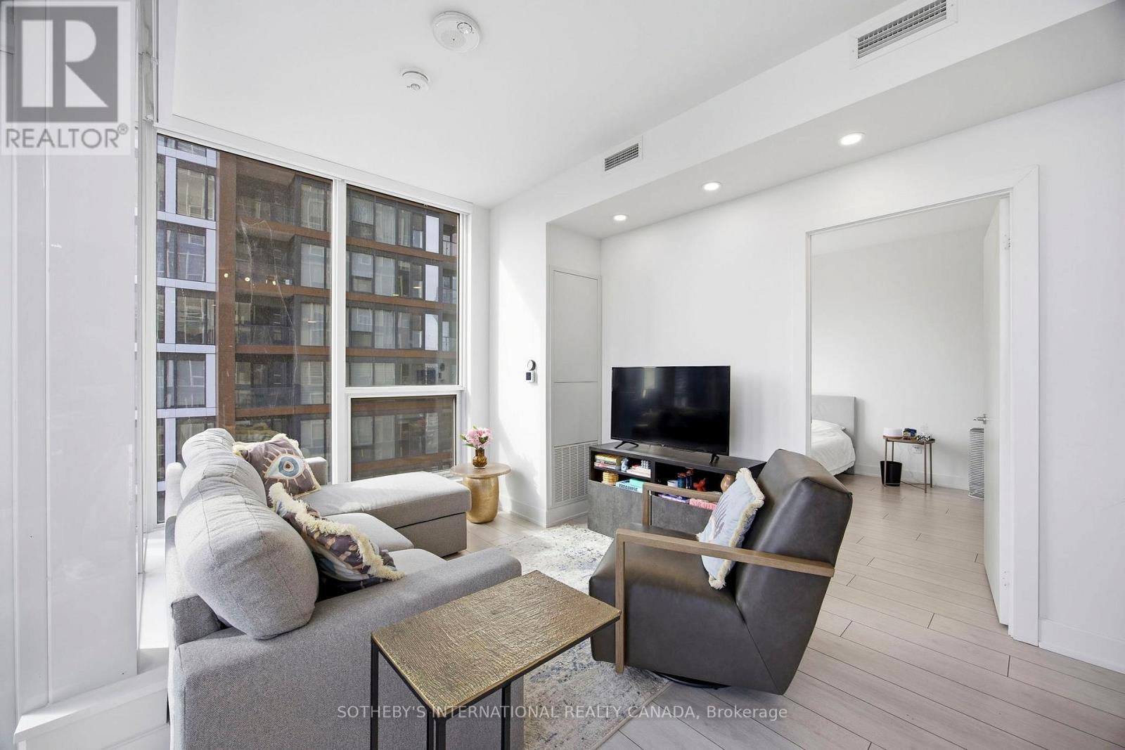 2410 - 35 Mercer Street, Toronto, Ontario  M5V 0V1 - Photo 13 - C13057950