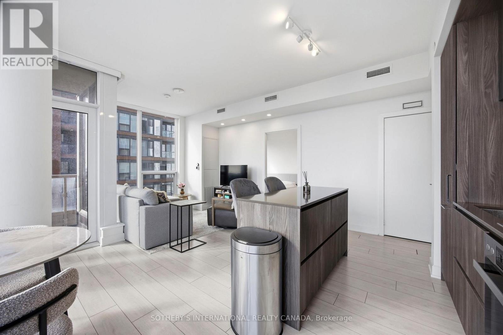 2410 - 35 Mercer Street, Toronto, Ontario  M5V 0V1 - Photo 8 - C13057950