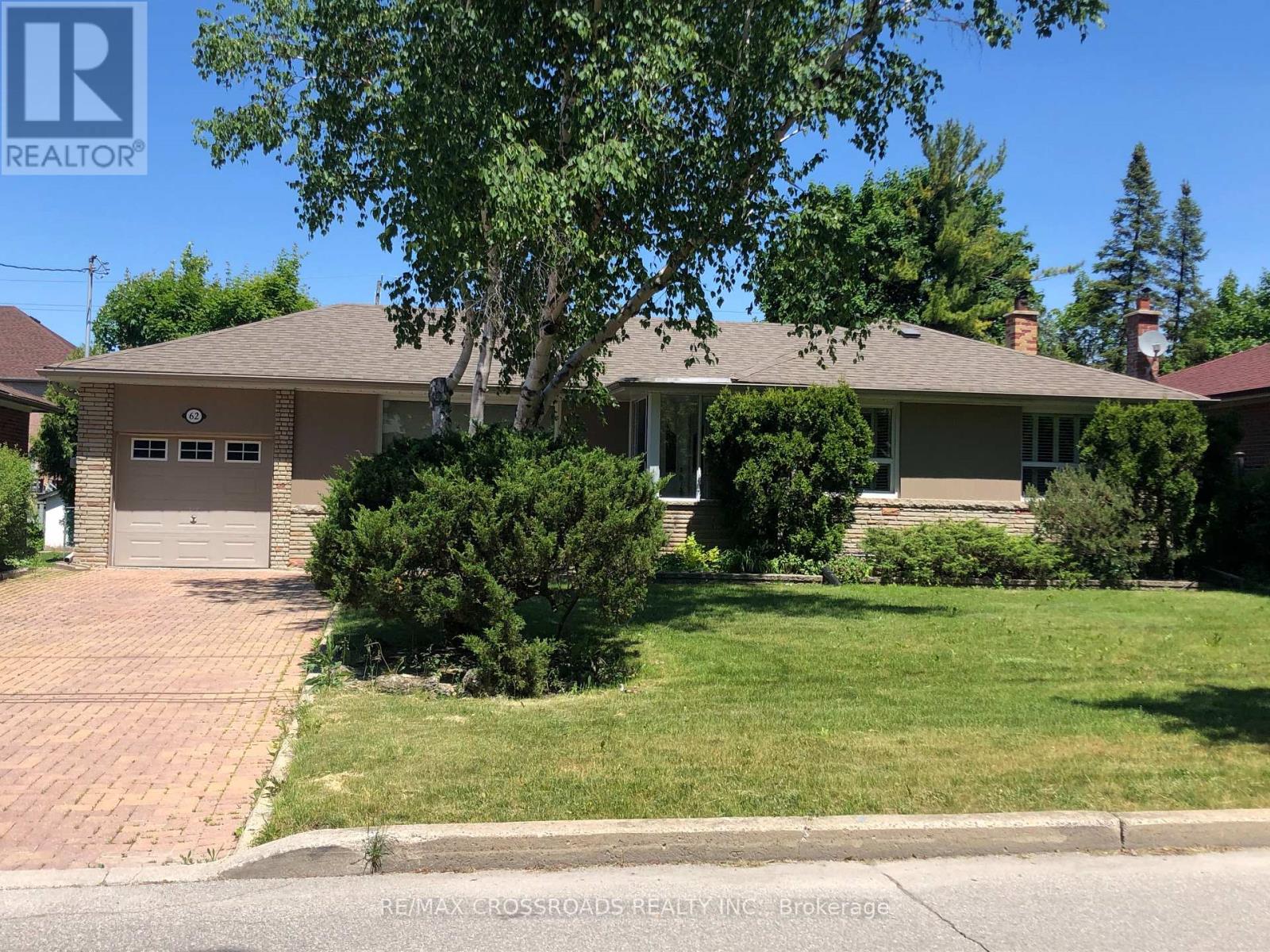 62 Transwell Avenue, Toronto, Ontario  M2R 2K2 - Photo 2 - C13058014