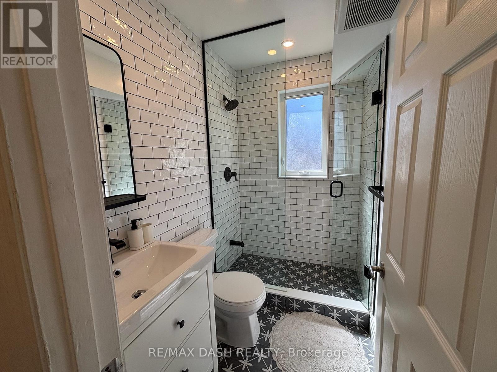 3312 Bathurst Street, Toronto, Ontario  M6A 2B6 - Photo 13 - C13058058