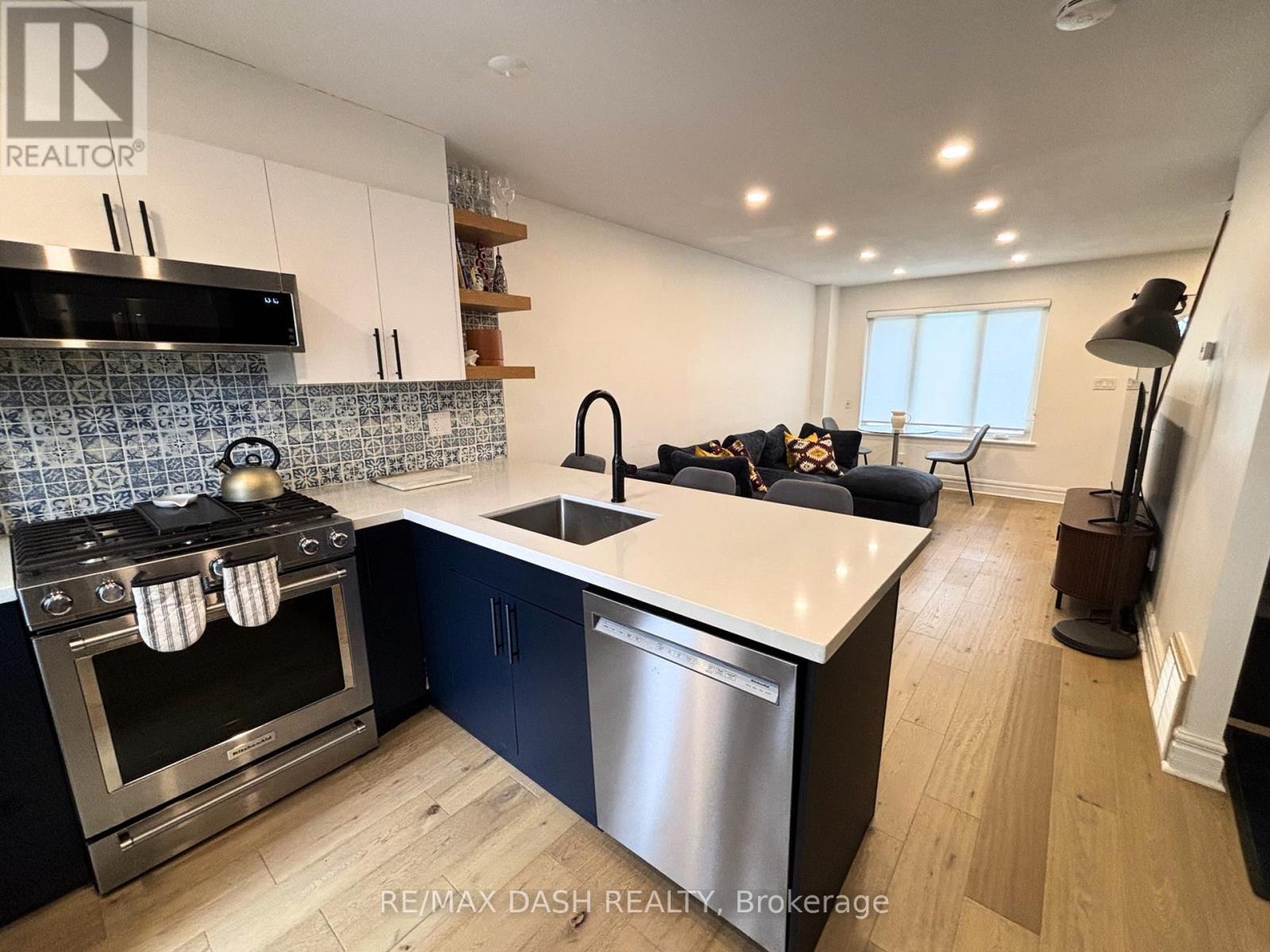 3312 Bathurst Street, Toronto, Ontario  M6A 2B6 - Photo 7 - C13058058