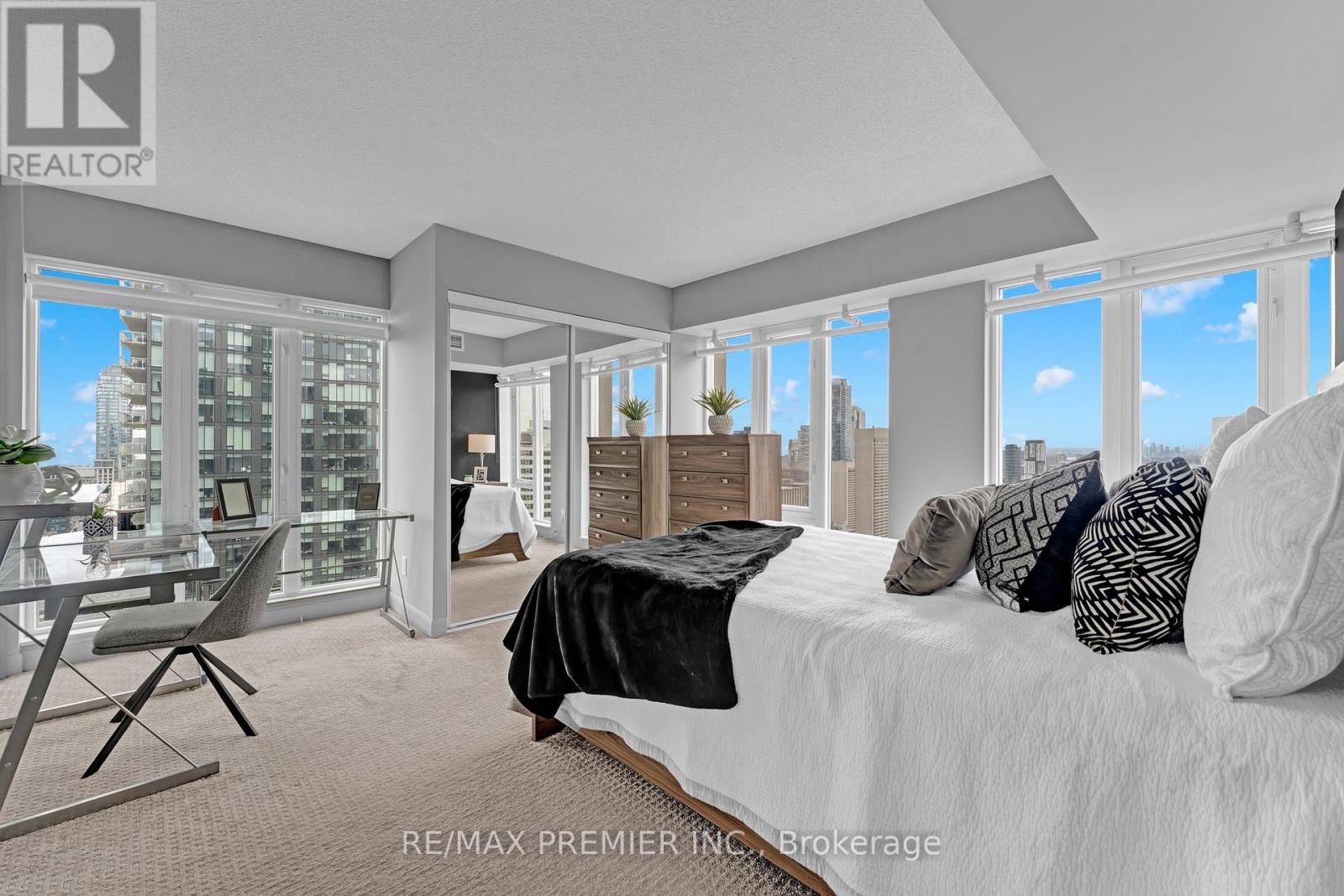 4407 - 210 Victoria Street, Toronto, Ontario  M5B 2R3 - Photo 17 - C13055694