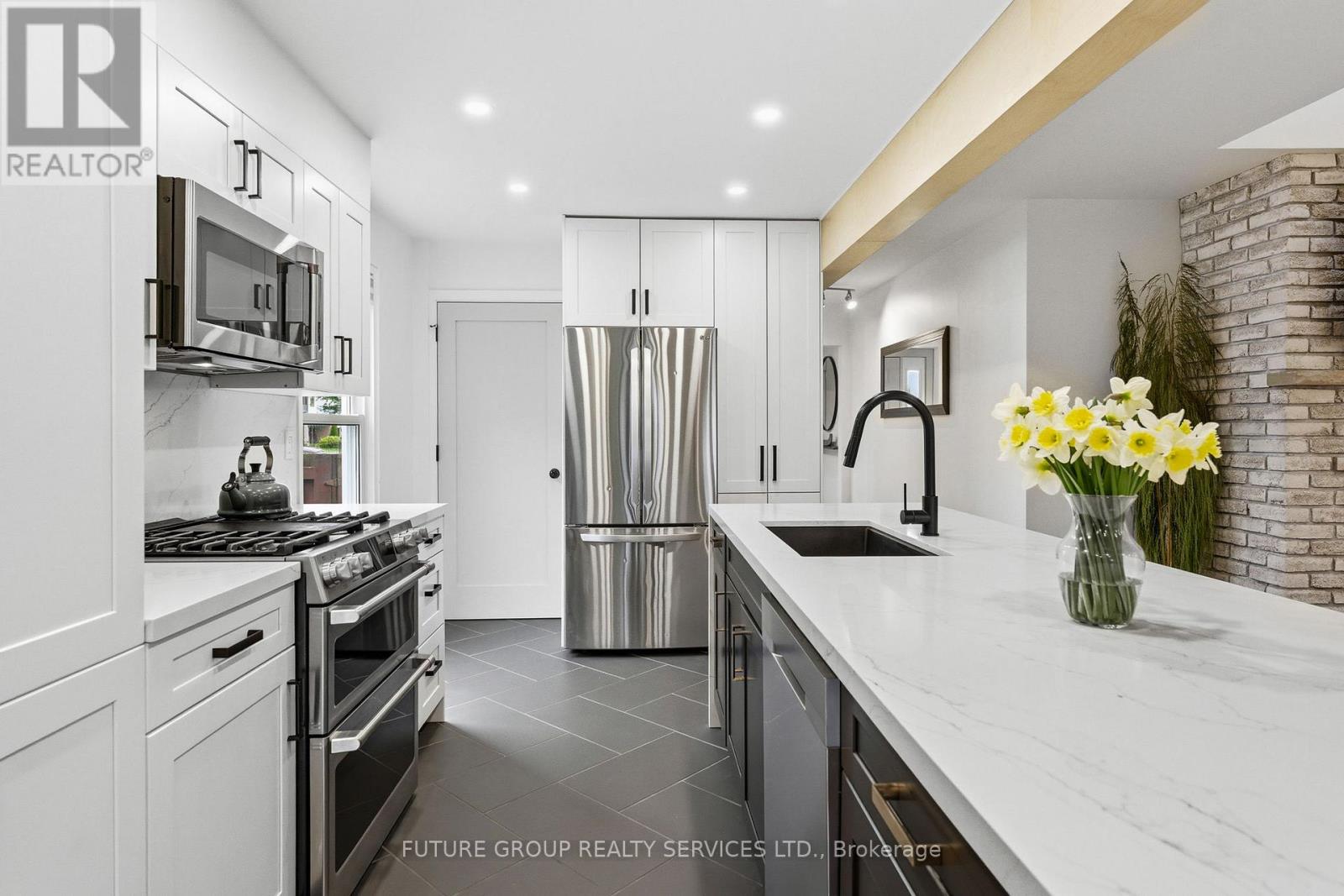 1958 Malden Crescent, Pickering, Ontario  L1V 3G5 - Photo 12 - E13057784