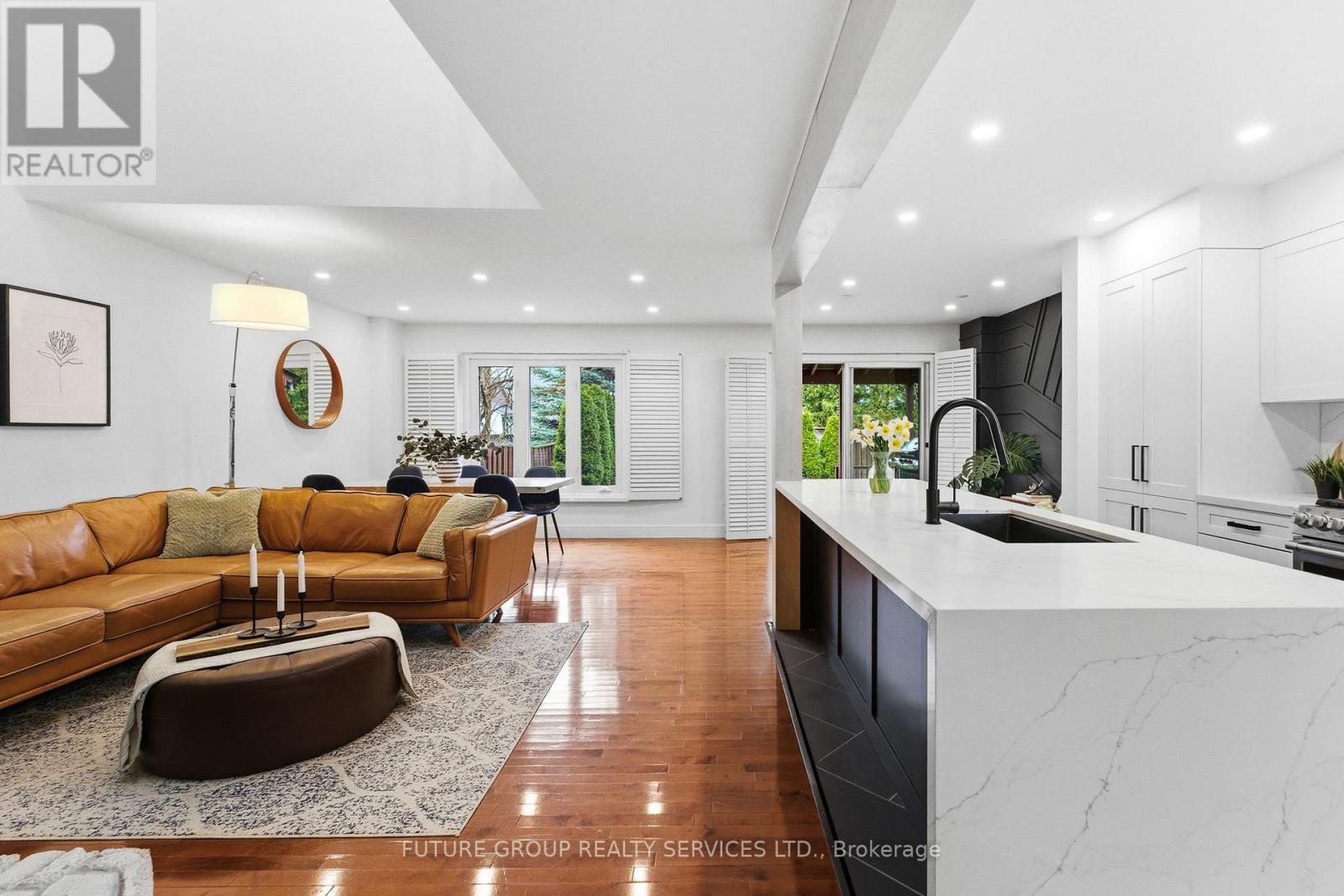 1958 Malden Crescent, Pickering, Ontario  L1V 3G5 - Photo 2 - E13057784