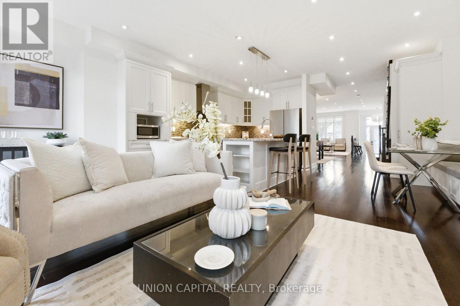 40a Norwood Road, Toronto, Ontario  M4E 2S2 - Photo 18 - E13057934