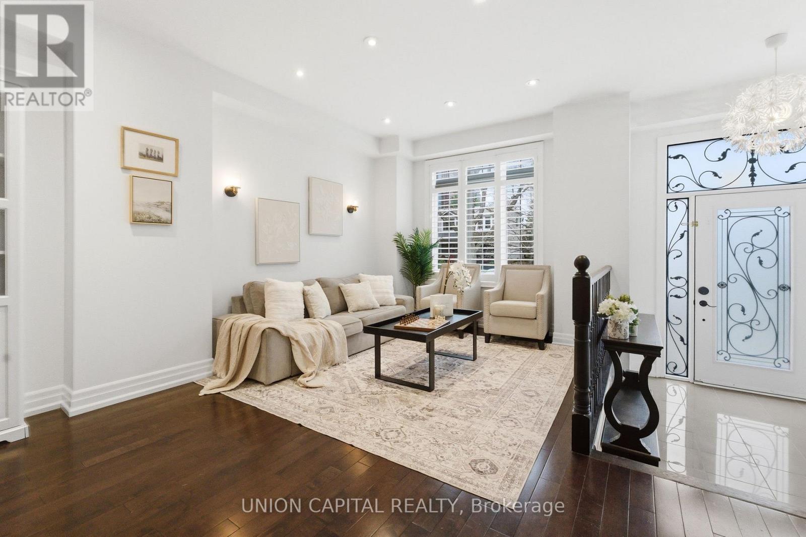 40a Norwood Road, Toronto, Ontario  M4E 2S2 - Photo 4 - E13057934