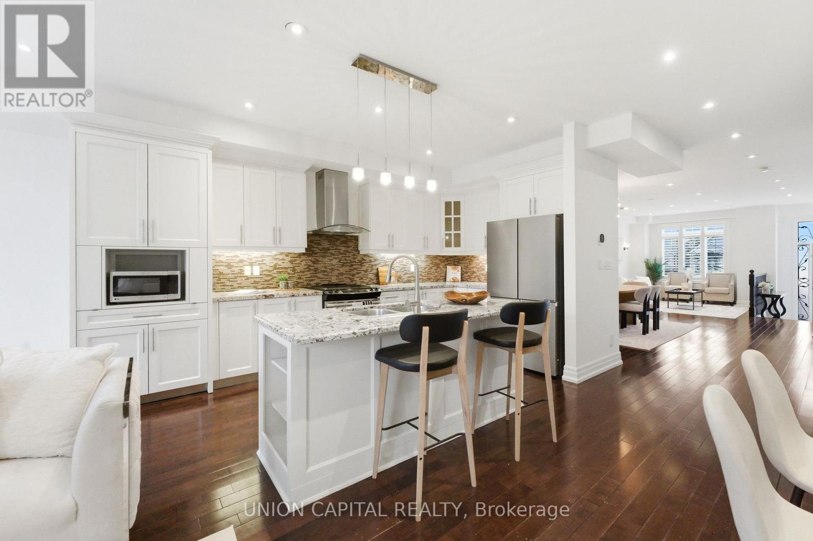 40a Norwood Road, Toronto, Ontario  M4E 2S2 - Photo 9 - E13057934