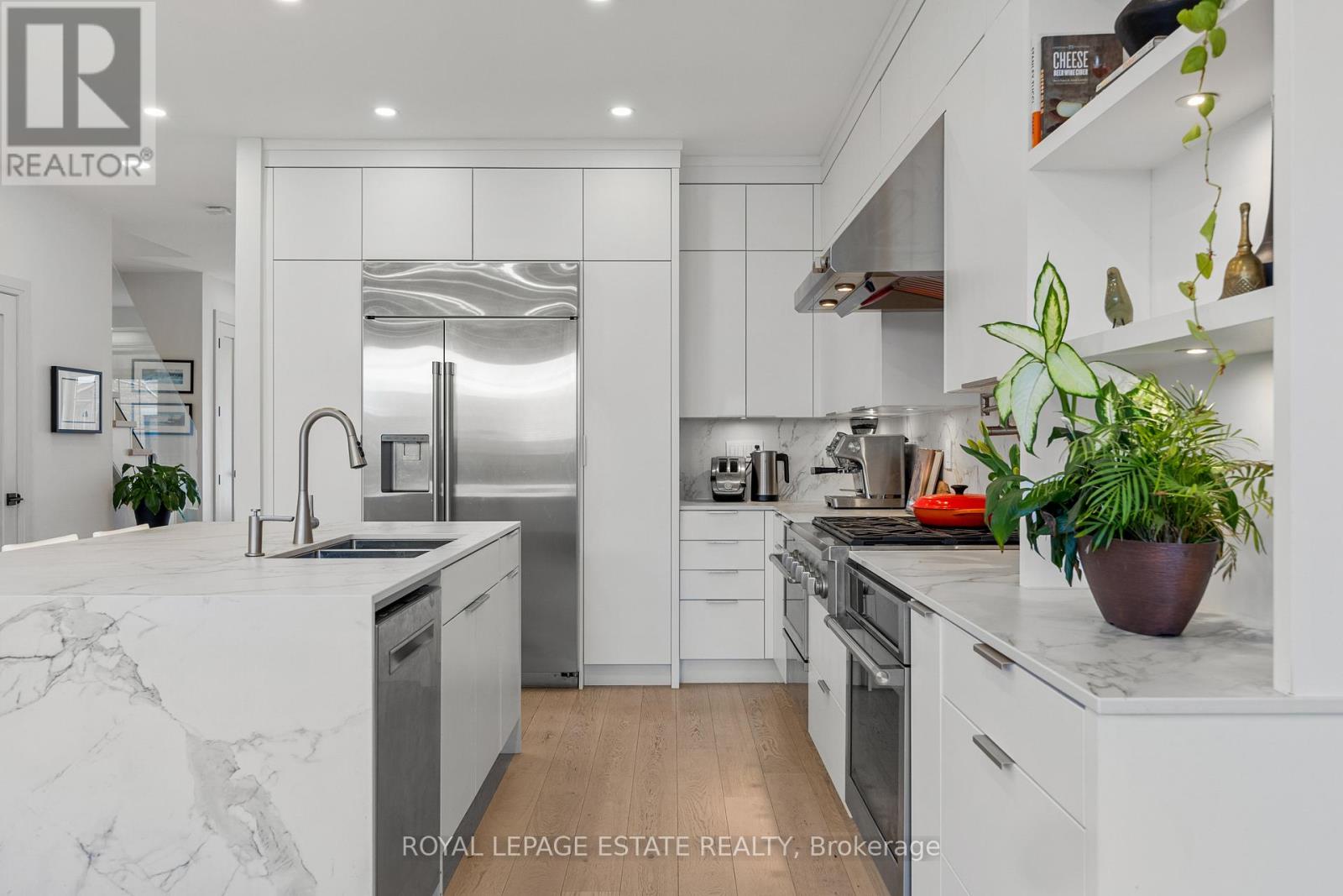 95 Boardwalk Drive, Toronto, Ontario  M4L 3X9 - Photo 11 - E13058070