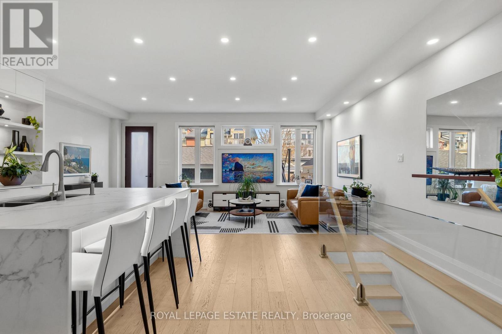 95 Boardwalk Drive, Toronto, Ontario  M4L 3X9 - Photo 13 - E13058070