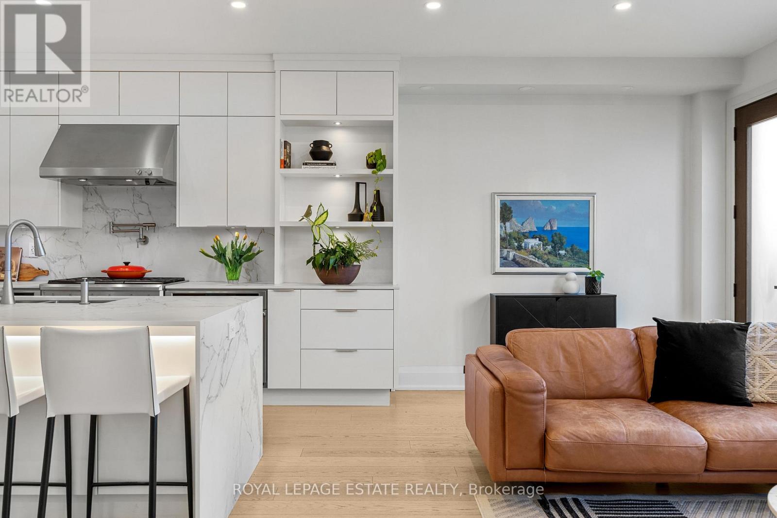 95 Boardwalk Drive, Toronto, Ontario  M4L 3X9 - Photo 17 - E13058070