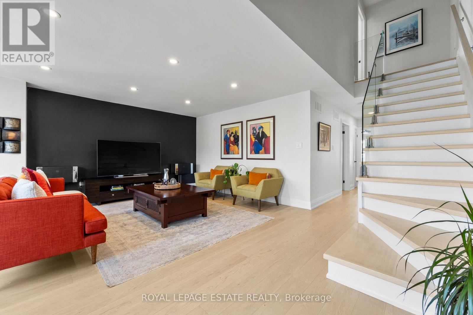 95 Boardwalk Drive, Toronto, Ontario  M4L 3X9 - Photo 28 - E13058070