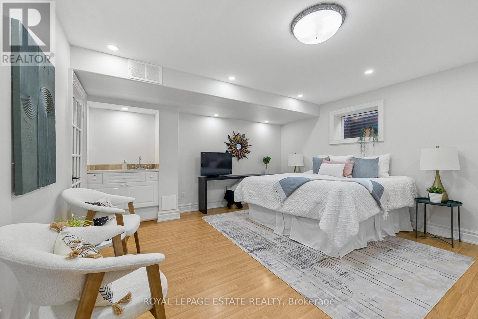 95 Boardwalk Drive, Toronto, Ontario  M4L 3X9 - Photo 40 - E13058070