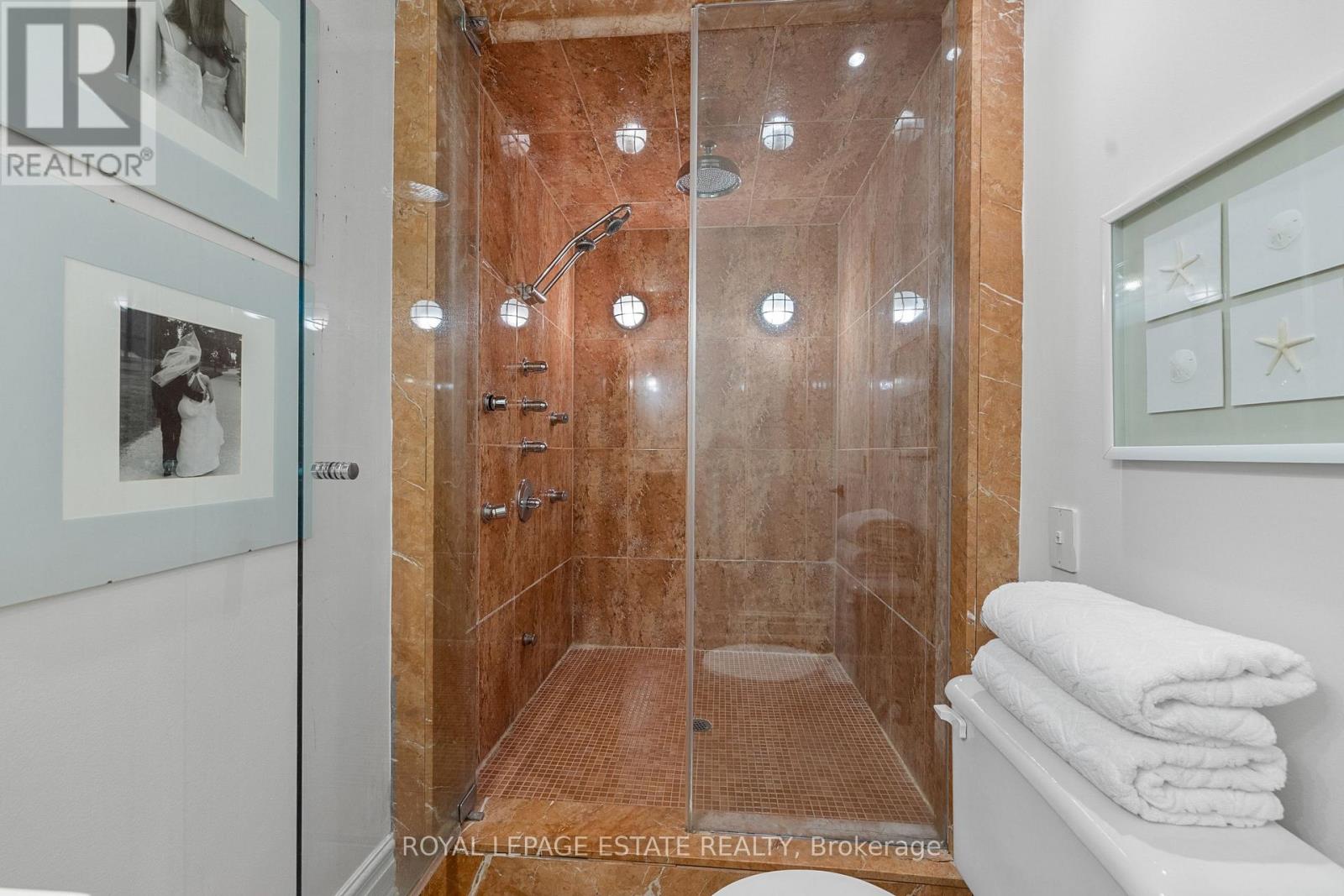 95 Boardwalk Drive, Toronto, Ontario  M4L 3X9 - Photo 43 - E13058070