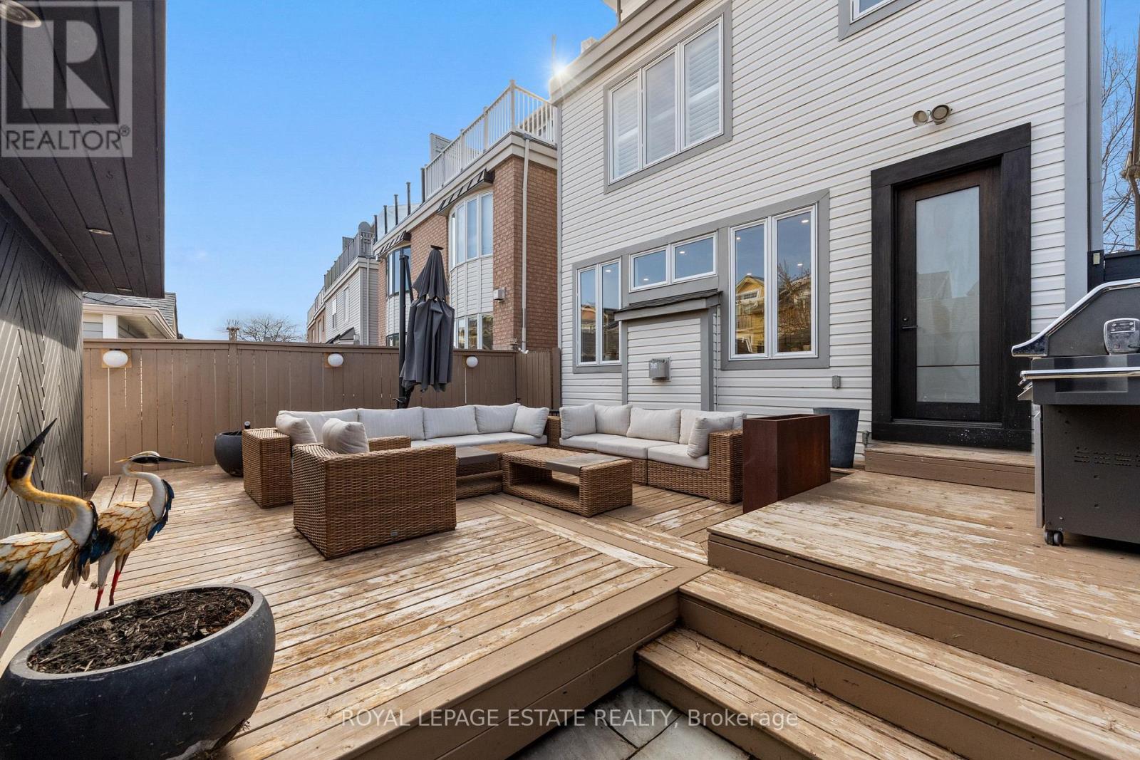 95 Boardwalk Drive, Toronto, Ontario  M4L 3X9 - Photo 45 - E13058070