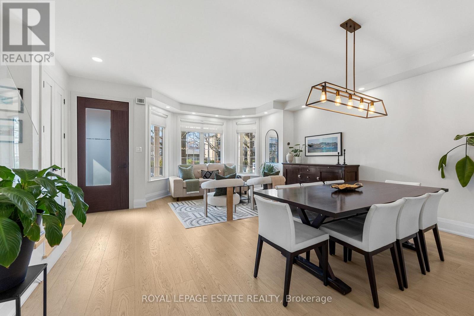 95 Boardwalk Drive, Toronto, Ontario  M4L 3X9 - Photo 5 - E13058070