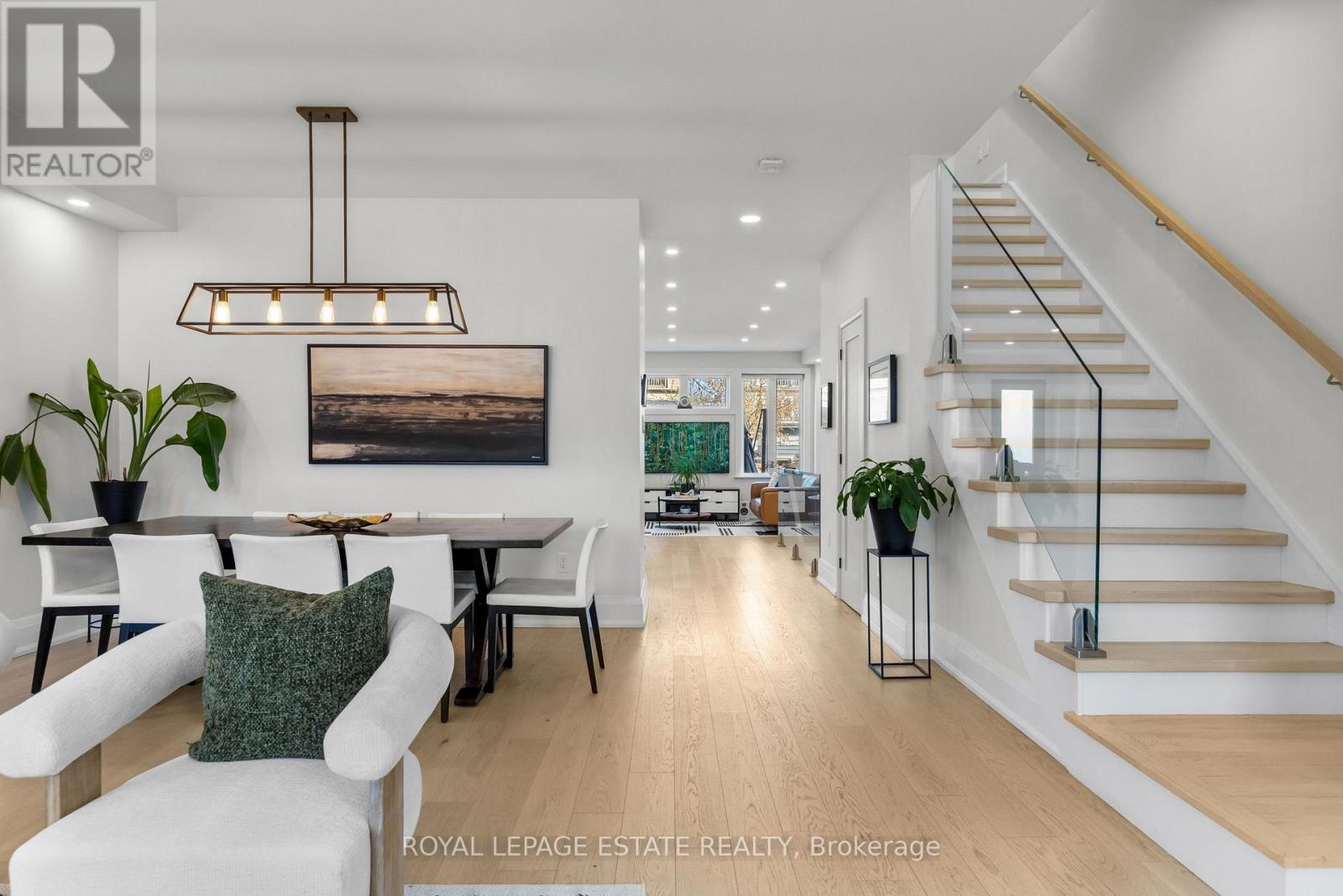 95 Boardwalk Drive, Toronto, Ontario  M4L 3X9 - Photo 8 - E13058070