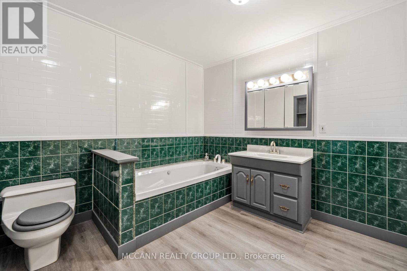 124 Scarboro Crescent, Toronto, Ontario  M1M 2J4 - Photo 15 - E13058090