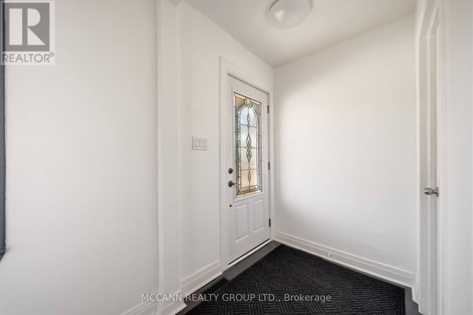 124 Scarboro Crescent, Toronto, Ontario  M1M 2J4 - Photo 4 - E13058090