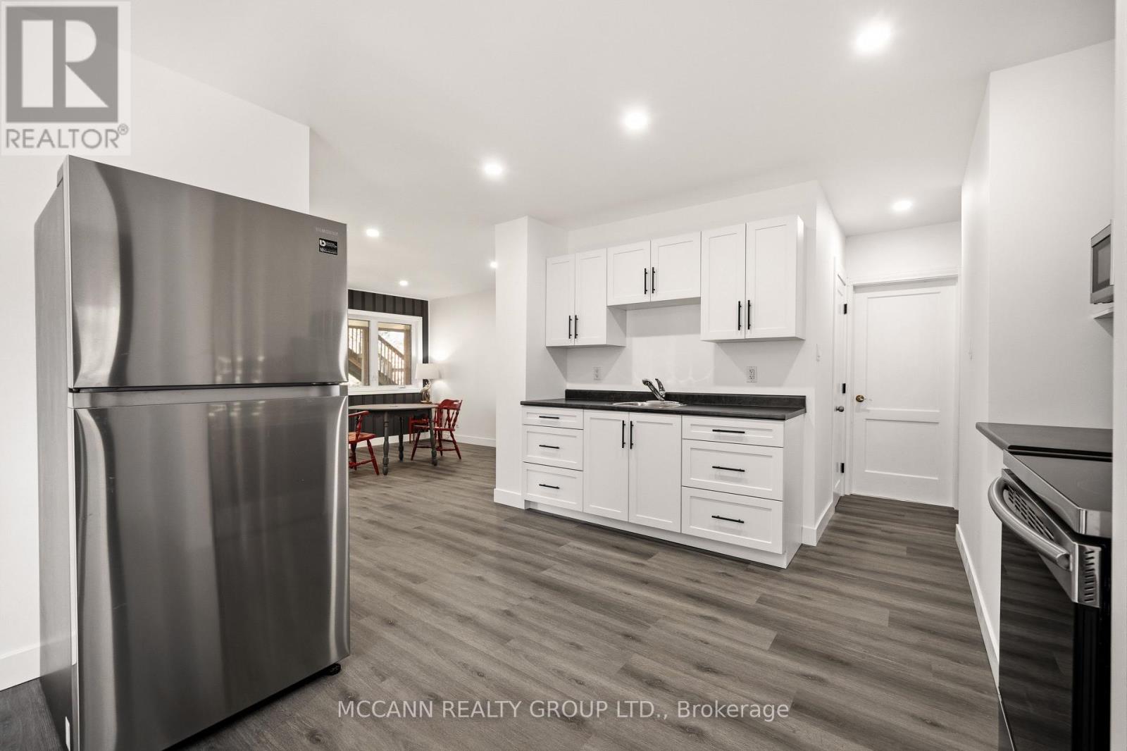 124 Scarboro Crescent, Toronto, Ontario  M1M 2J4 - Photo 8 - E13058090