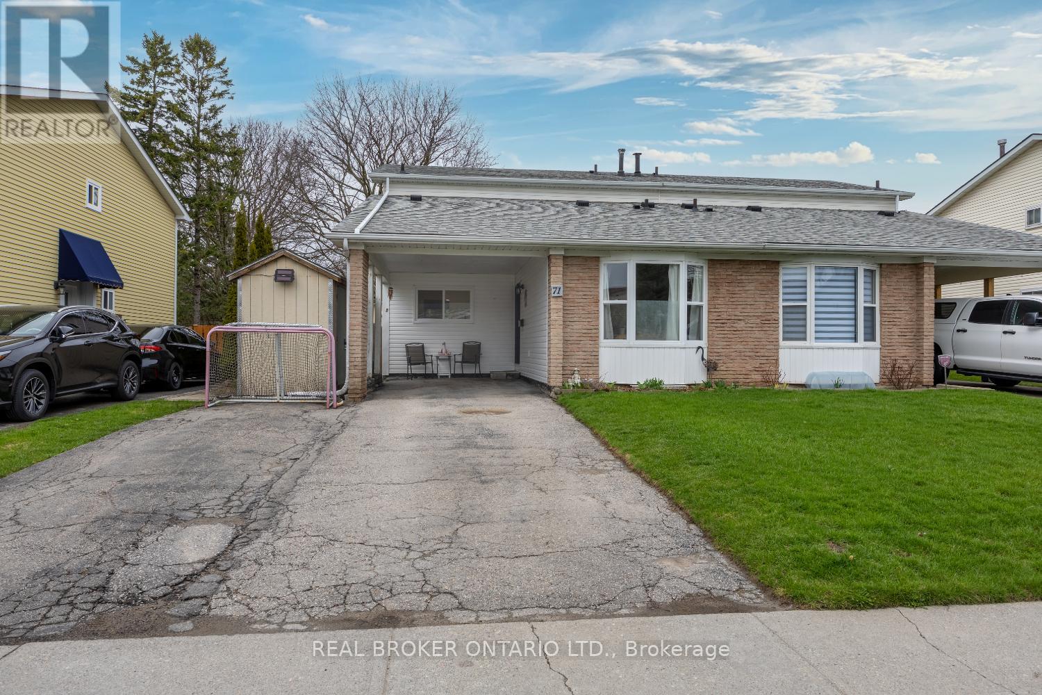 71 Roser Crescent, Clarington, Ontario  L1C 3P1 - Photo 2 - E13057624