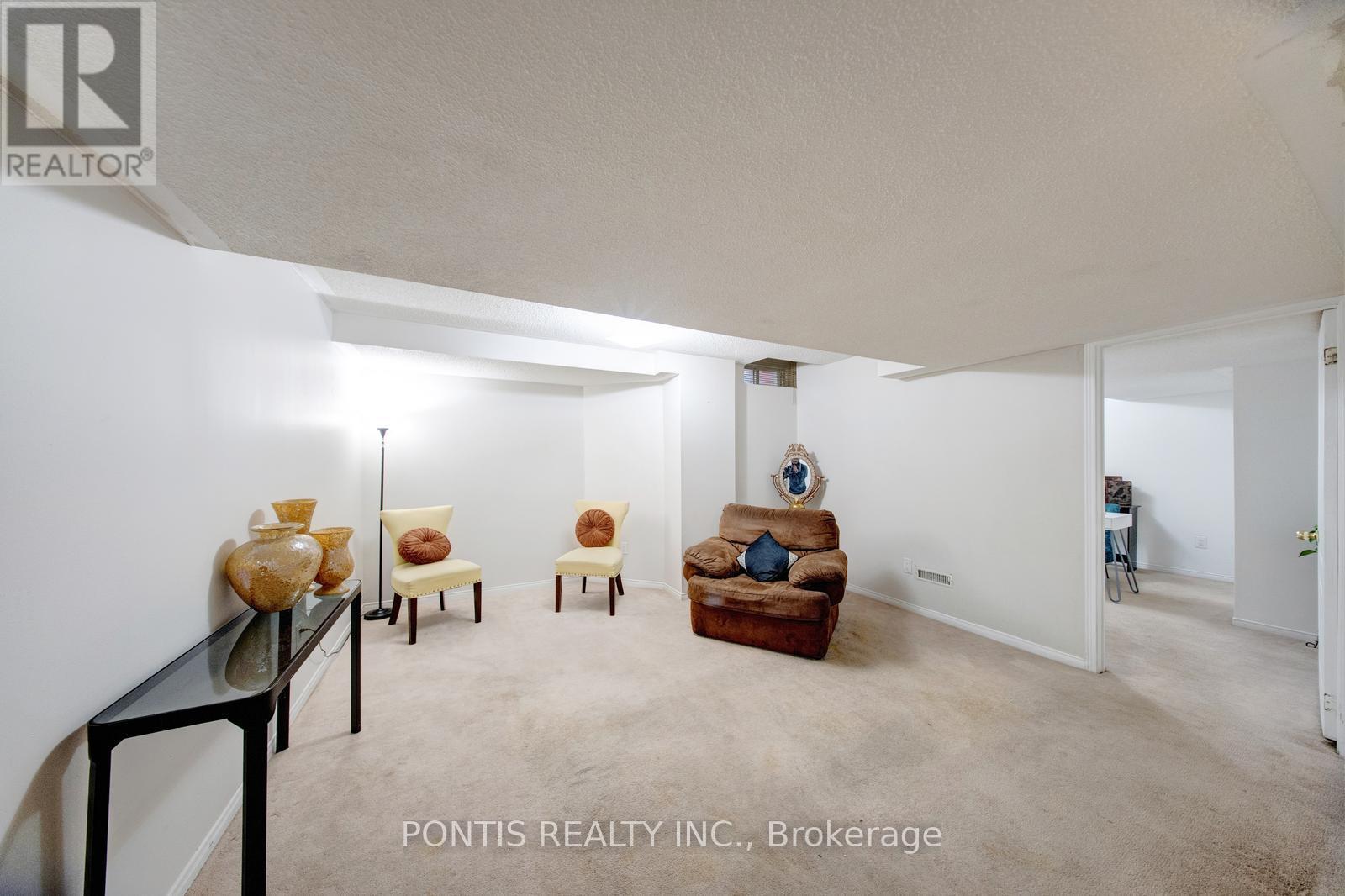 48 Sawston Circle, Brampton, Ontario  L7A 2N7 - Photo 27 - W13055448