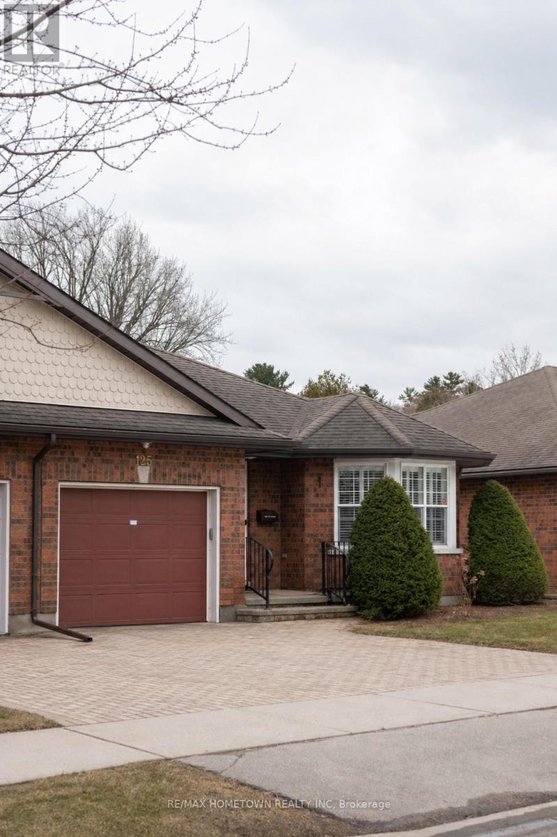 125 BUTLERS CRESCENT, Brockville, Ontario