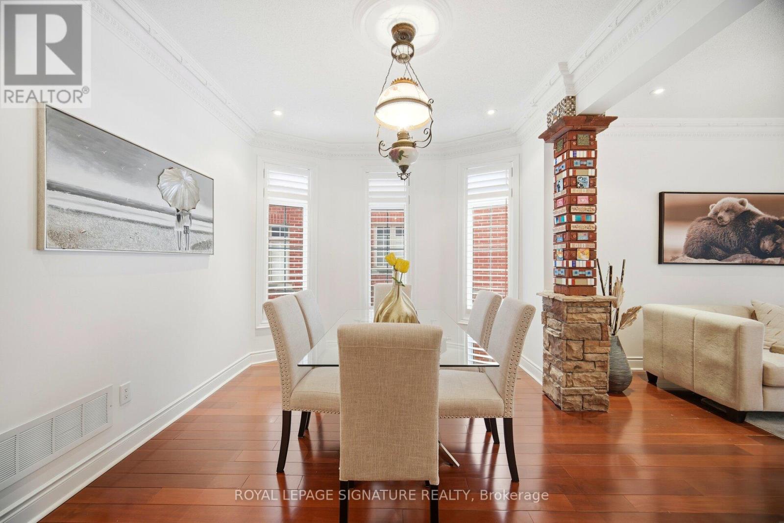 1592 Hallstone Road, Brampton, Ontario  L6Y 5K8 - Photo 10 - W13057342