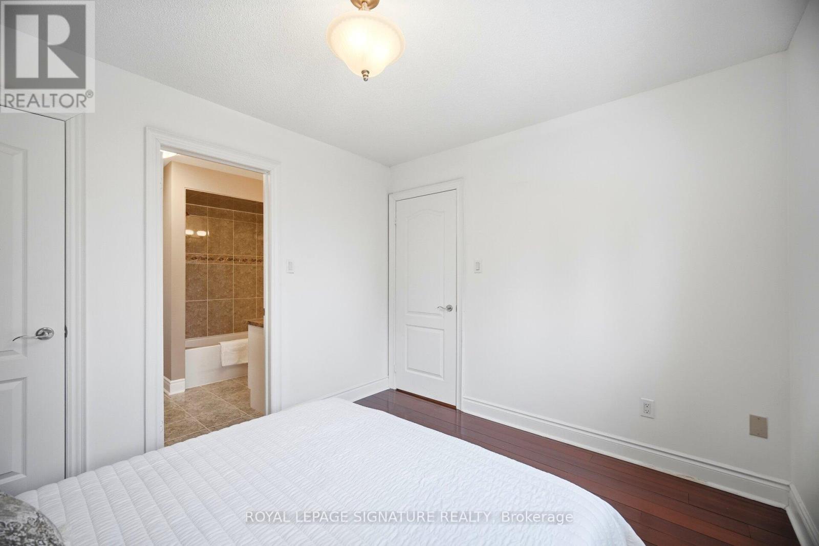 1592 Hallstone Road, Brampton, Ontario  L6Y 5K8 - Photo 30 - W13057342