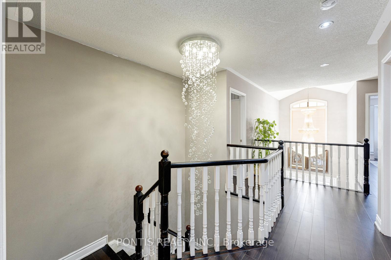 48 Sawston Circle, Brampton, Ontario  L7A 2N7 - Photo 15 - W13055448