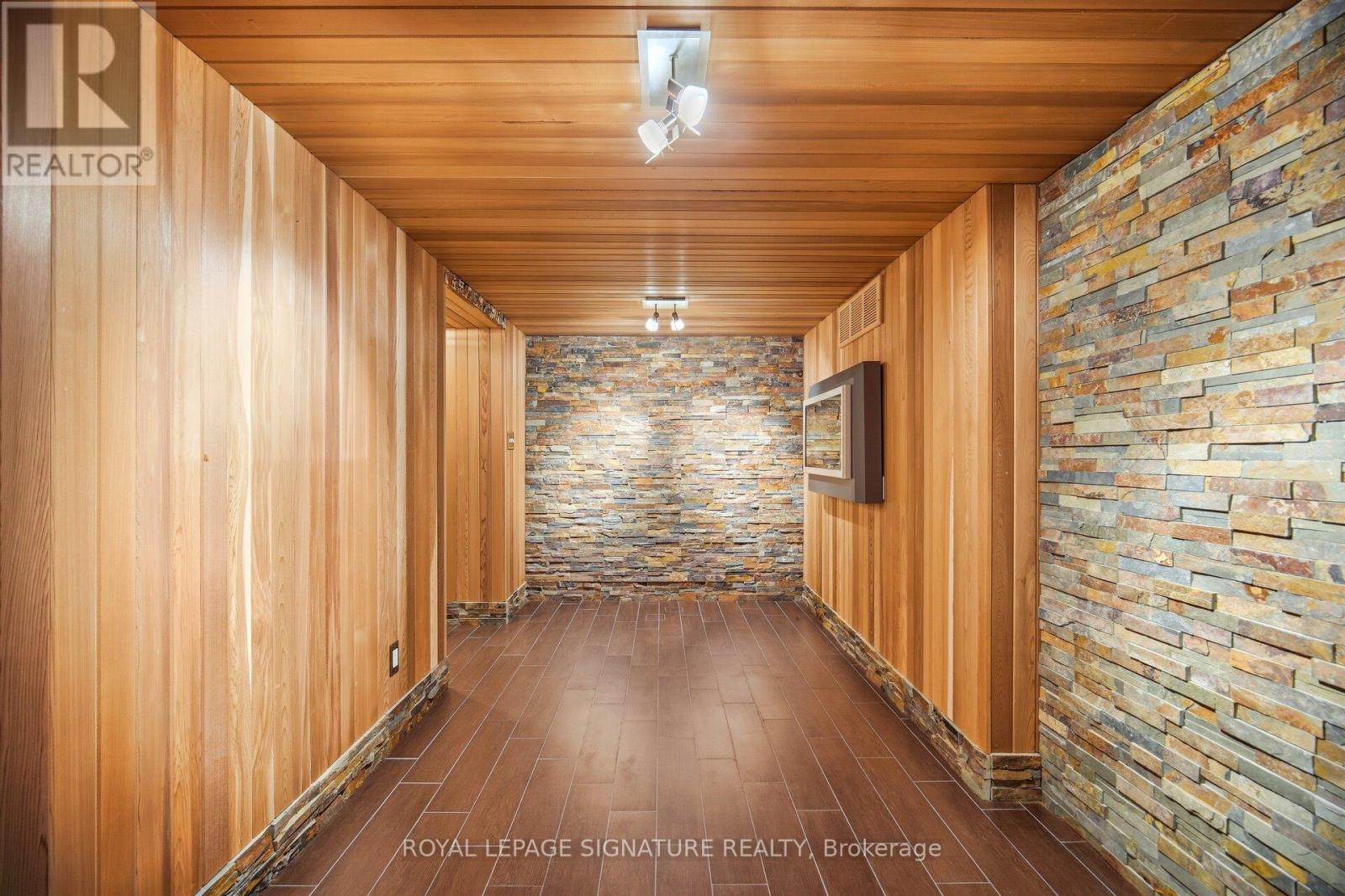 1592 Hallstone Road, Brampton, Ontario  L6Y 5K8 - Photo 45 - W13057342