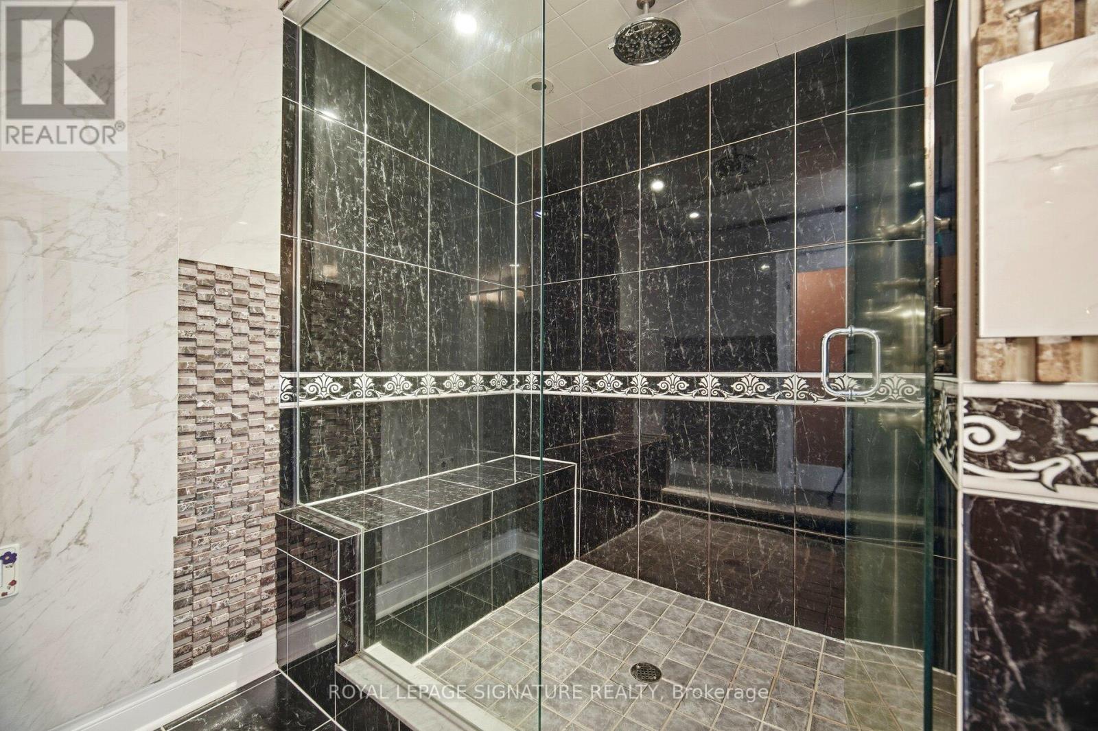 1592 Hallstone Road, Brampton, Ontario  L6Y 5K8 - Photo 27 - W13057342