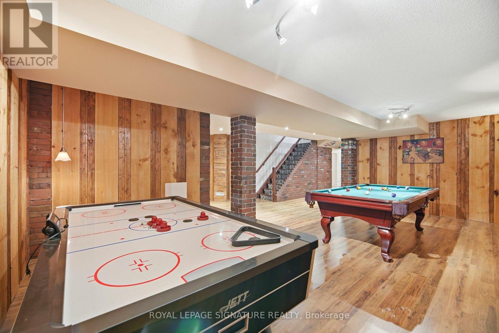 1592 Hallstone Road, Brampton, Ontario  L6Y 5K8 - Photo 38 - W13057342