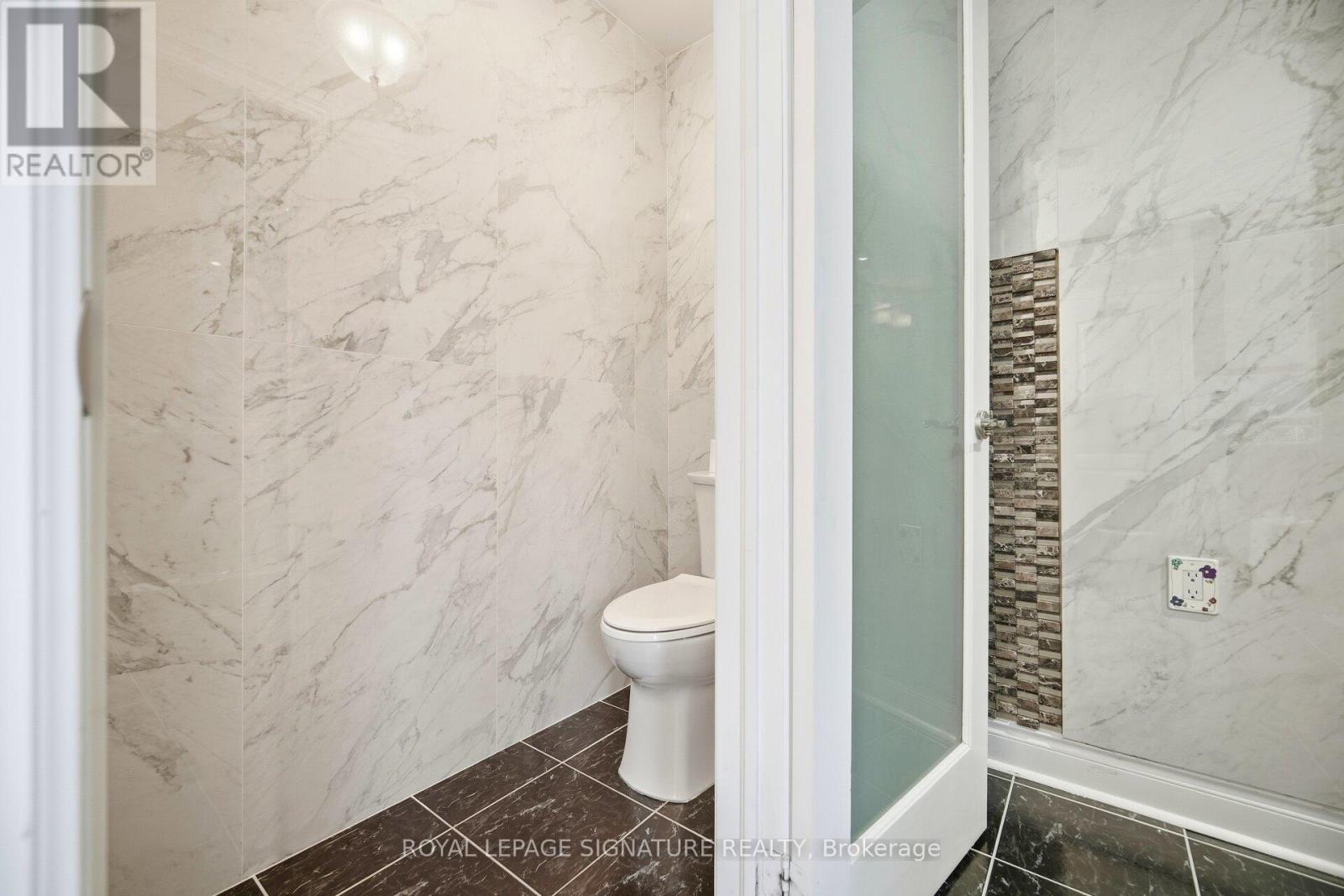 1592 Hallstone Road, Brampton, Ontario  L6Y 5K8 - Photo 28 - W13057342