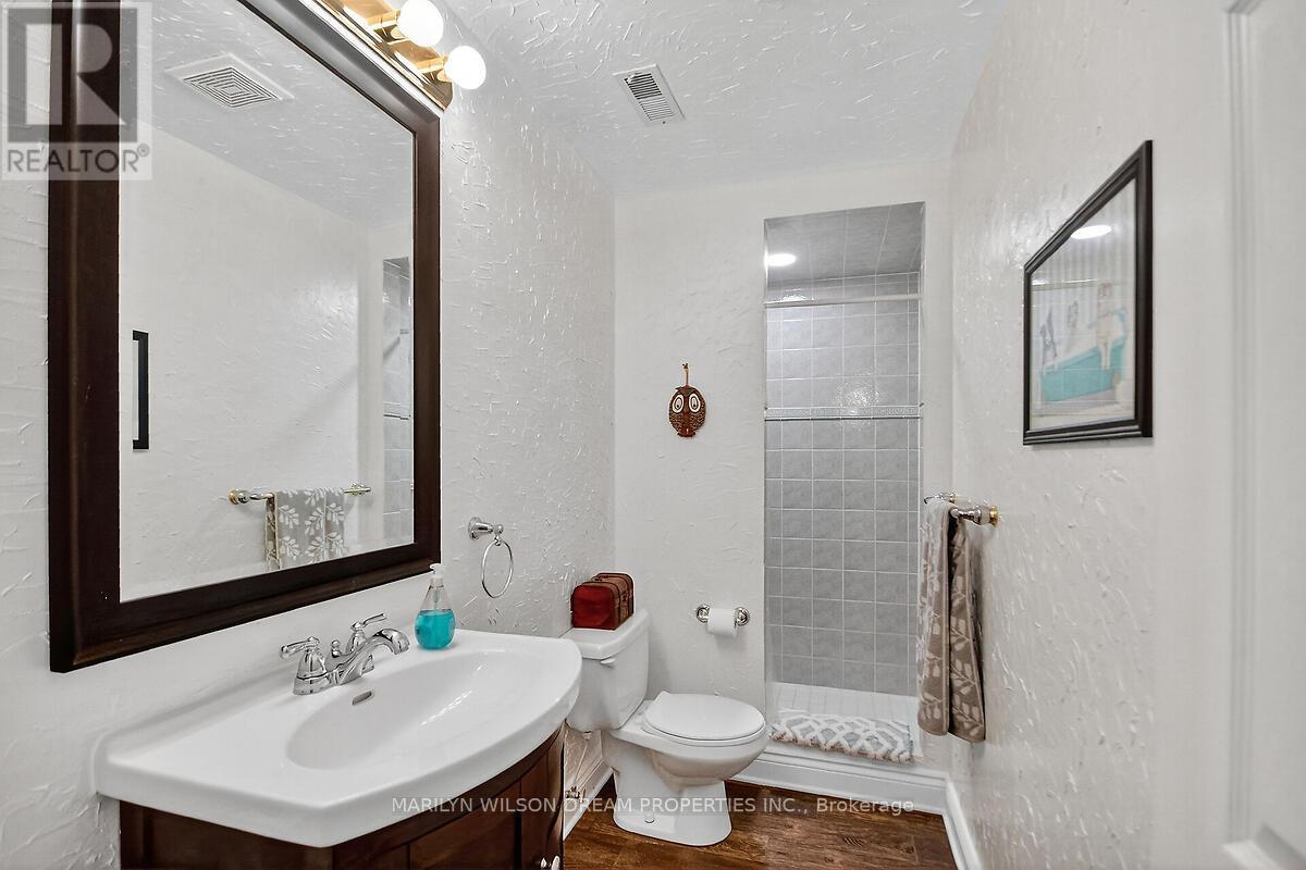 2998 Barlow Crescent, Ottawa, Ontario  K0A 1T0 - Photo 39 - X12463390