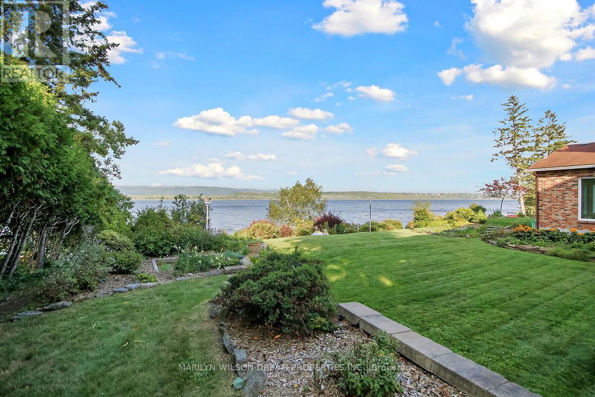 2998 Barlow Crescent, Ottawa, Ontario  K0A 1T0 - Photo 4 - X12463390