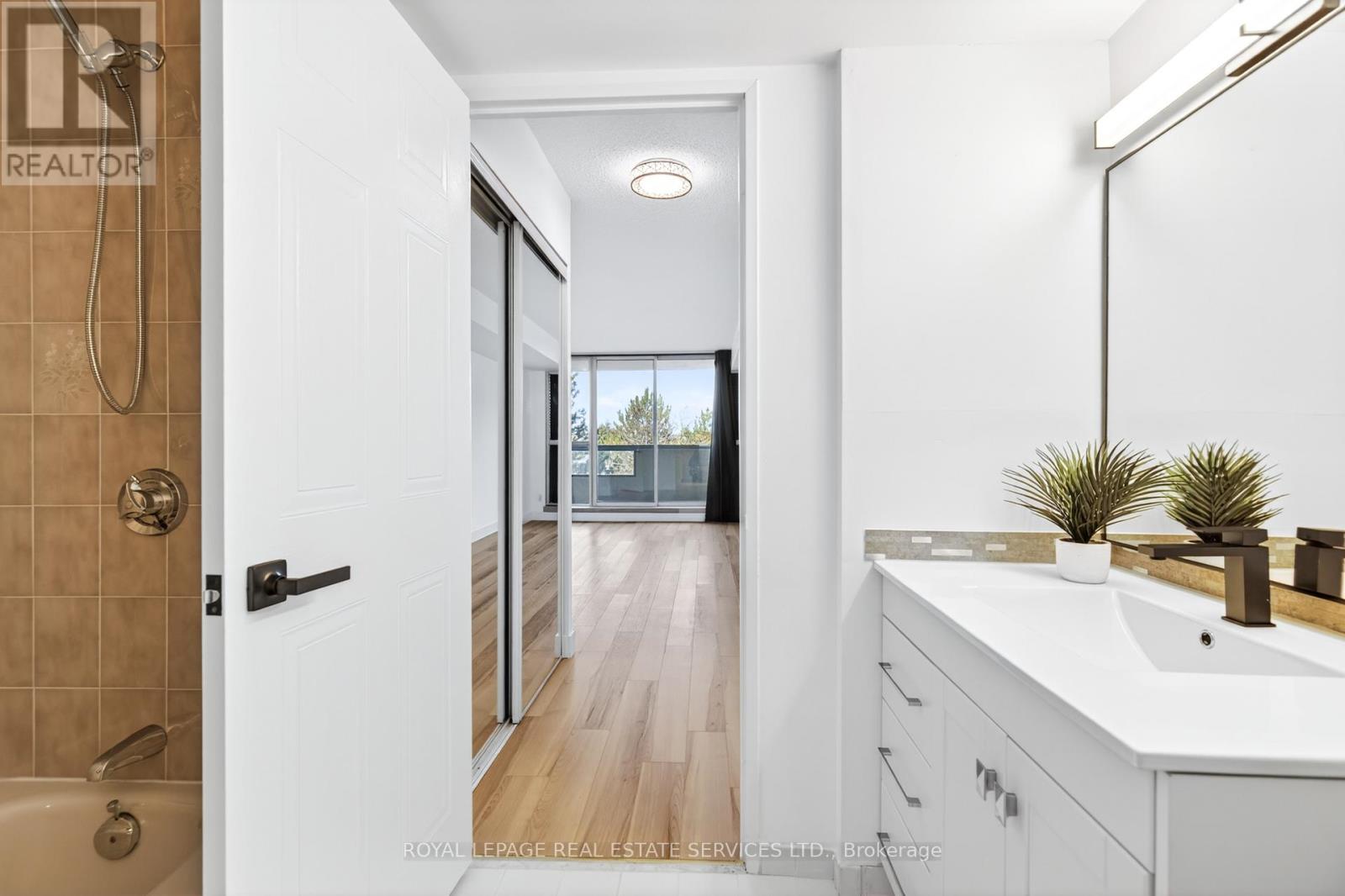 406 - 100 Observatory Lane, Richmond Hill (Observatory), Ontario  L4C 1T4 - Photo 25 - N13057870