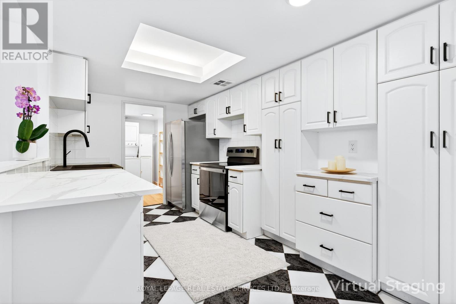 406 - 100 Observatory Lane, Richmond Hill (Observatory), Ontario  L4C 1T4 - Photo 5 - N13057870