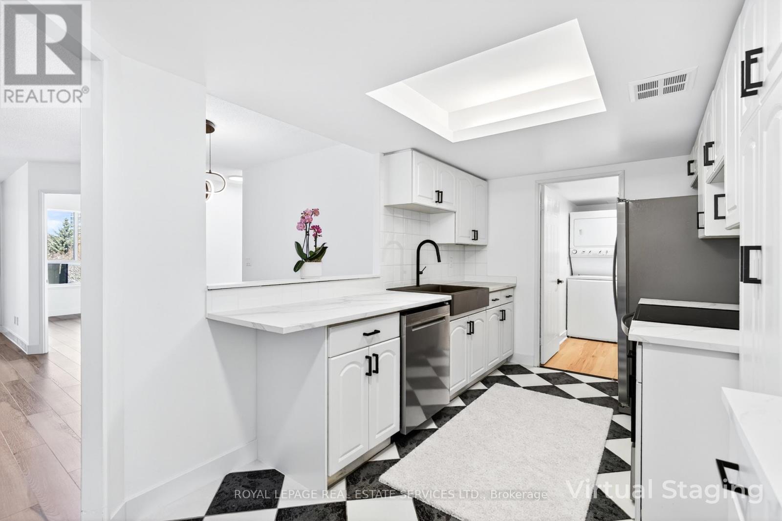 406 - 100 Observatory Lane, Richmond Hill (Observatory), Ontario  L4C 1T4 - Photo 6 - N13057870