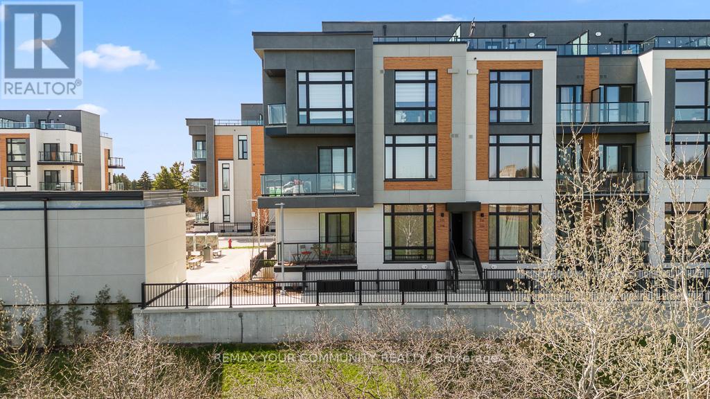 716 - 5 STECKLEY HOUSE LANE, Richmond Hill, Ontario